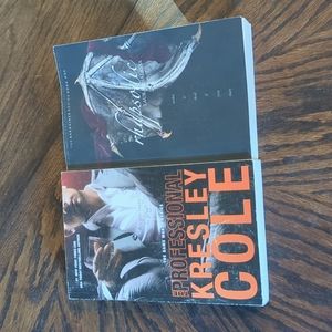Lot of 2 romance books